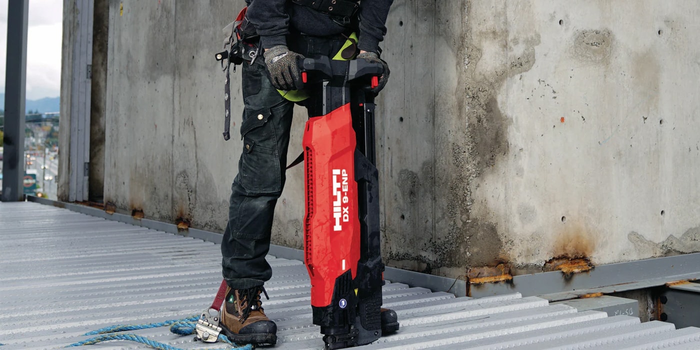 MAN USING DX9 NAILER