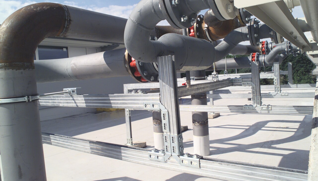 pipes using pipe support