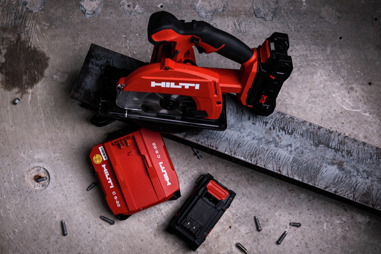 Cordless circular saw cutting metal on the jobsite