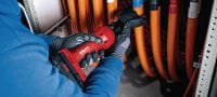NCT 53 C-22 Copper/Aluminum cordless cable cutter Cordless inline cutter for copper and aluminium cables up to 2 │ 50 mm (Nuron battery platform) Applications 3