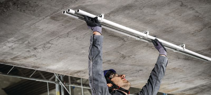 X-FC MX Multi clip Adjustable conduit clamp optimized for collated nails and compatible with a wide variety fastening methods, base materials, and conduit diameters Applications 1