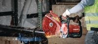 DSH 600-22 ATC Battery-powered cut-off saw (300mm) Compact top-handle battery cut-off saw, for cutting up to 120 mm with 300 mm blades in concrete, masonry and metal (Nuron battery platform) Applications 3
