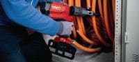 NCT 85 C-22 Copper/Aluminum cordless cable cutter Cordless pistol-grip cutter for copper and aluminium cables up to 3.2 │ 80 mm (Nuron battery platform) Applications 3