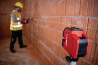 PM 20-CGE High-precision plumb and cross line laser High-precision green beam combi-laser with 2 queues and 4 points for plumbing, leveling, aligning and squaring Applications 1